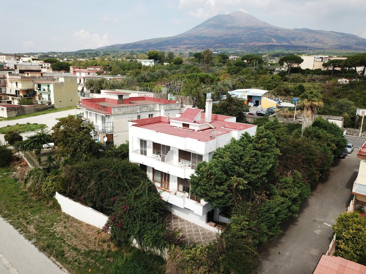 B&B Il Giardino Di Villa Anna Trecase Εξωτερικό φωτογραφία